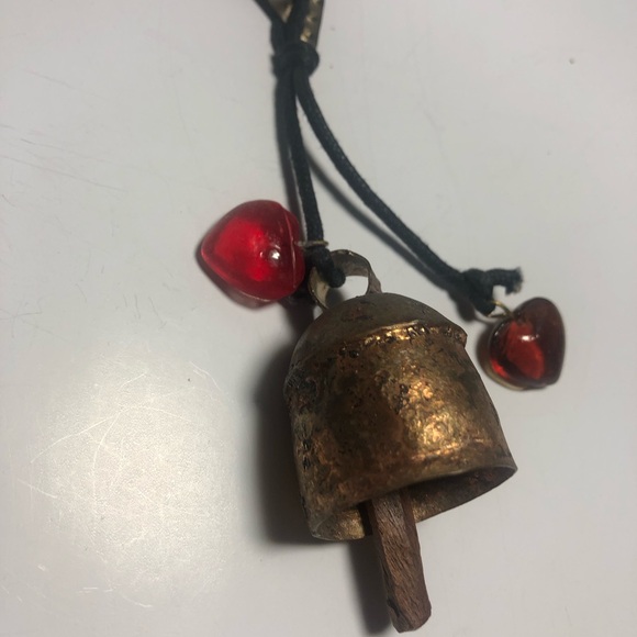 Artisan hanging heart with bell - Picture 4 of 7